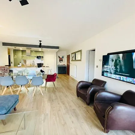 Lovely 2 Bedroom Flat With Balcony And Parking Apartment Luxembourg
