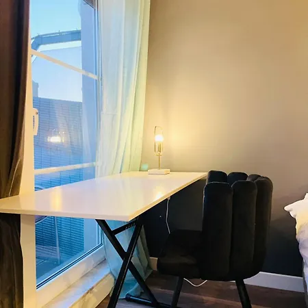 Lovely 2 Bedroom Flat With Balcony And Parking Appartement Luxemburg